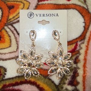 Versona earrings